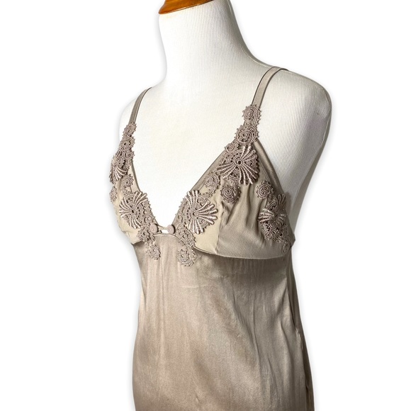 La Perla Silk Embroidered Lace Grey Beige Chemise Slip Lingerie Size Small - Picture 2 of 8